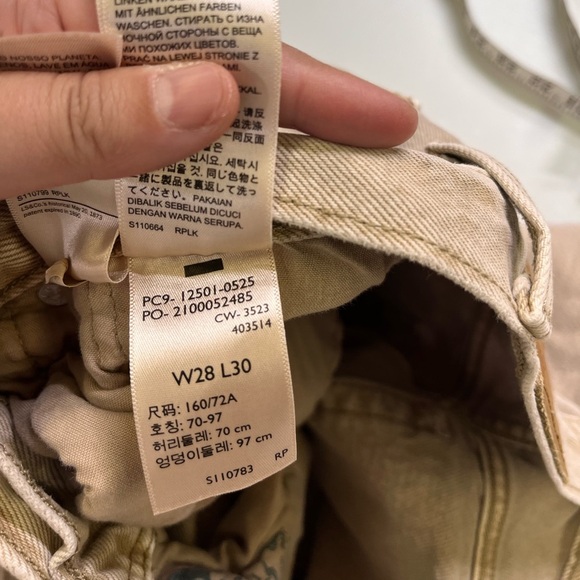 Levi’s 501 Jeans - Picture 9 of 14